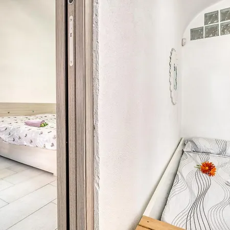 Sea Stone - 100m From The Sea - Happy Apartment Borghetto Santo Spirito