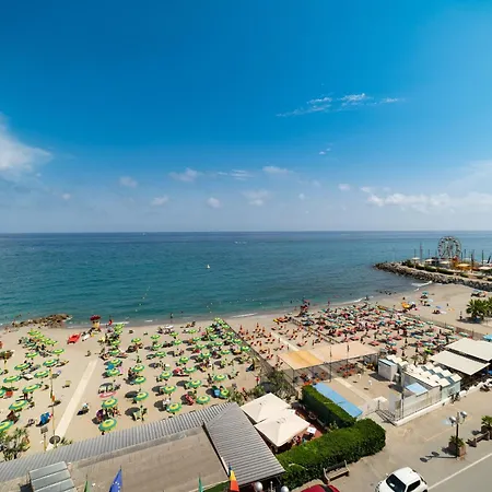 Apartment Sea Stone - 100 Metri Dal Mare - Happy Borghetto Santo Spirito