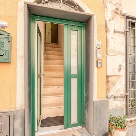 Sea Stone - 100m From The Sea - Happy *